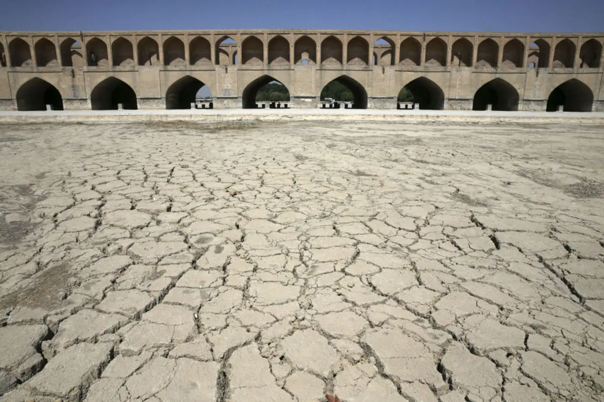 فیلم منتشر شده درباره بازگشایی زاینده‌رود صحت ندارد