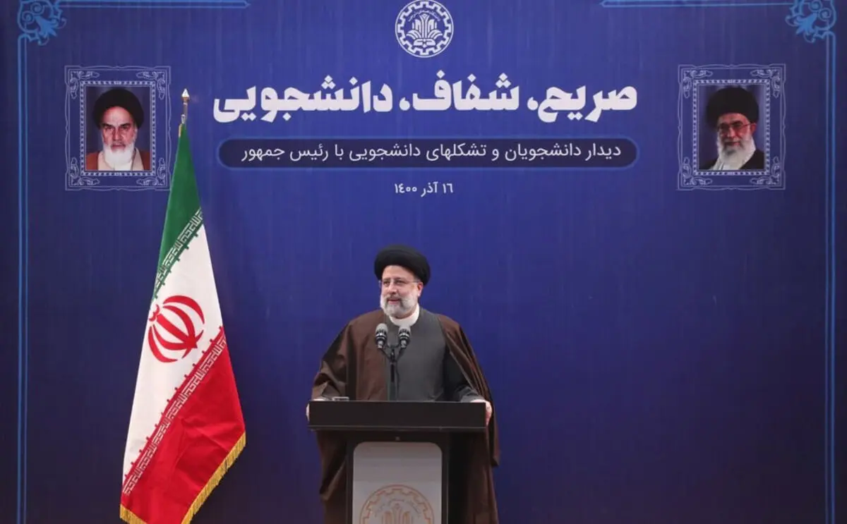 روزنامه جمهوری اسلامی: رئیس جمهور فضای انتقاد را به صورت واقعی و عملیاتی ایجاد کند
