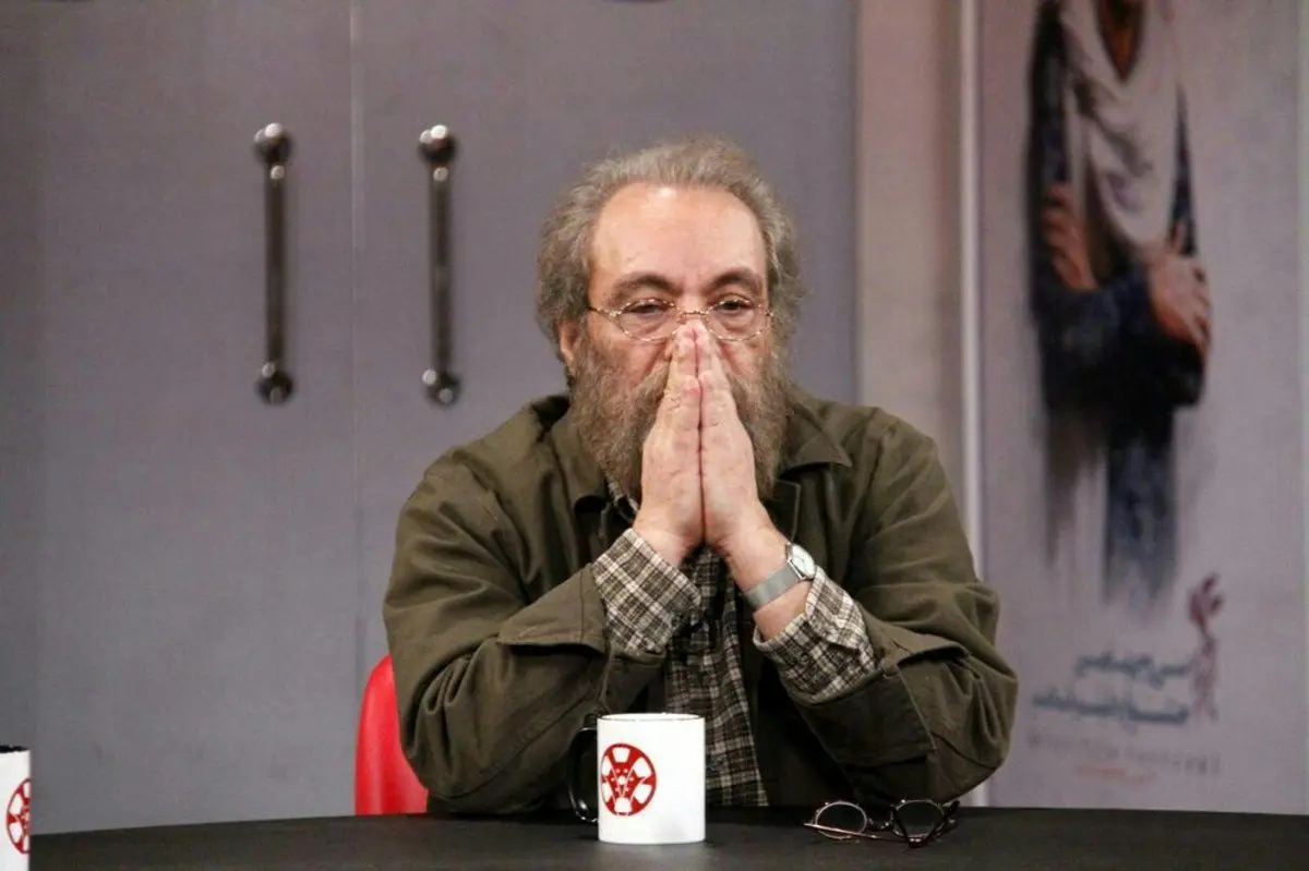 (ویدئو) بالاخره فراستی از یک فیلم تعریف کرد!