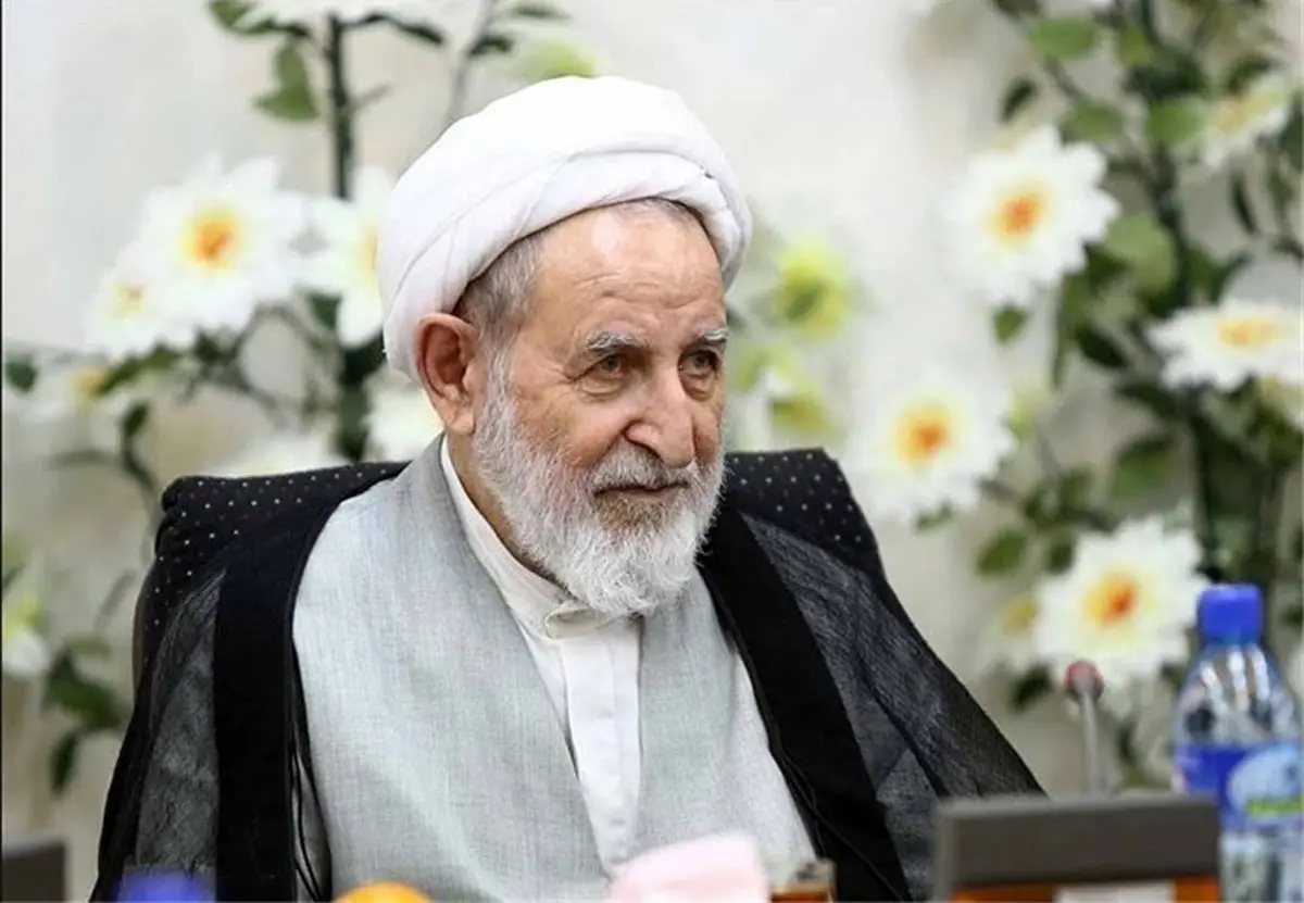 تصویری کمتر دیده‌شده از آیت‌الله یزدی و روحانی