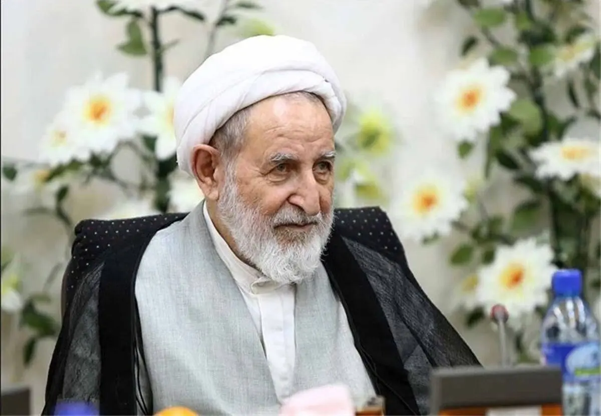 تصویری کمتر دیده‌شده از آیت‌الله یزدی و روحانی
