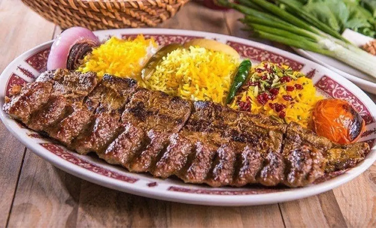 چطور کباب سلطانی بپزیم؟ طرز تهیه +نکاتی برای سرو