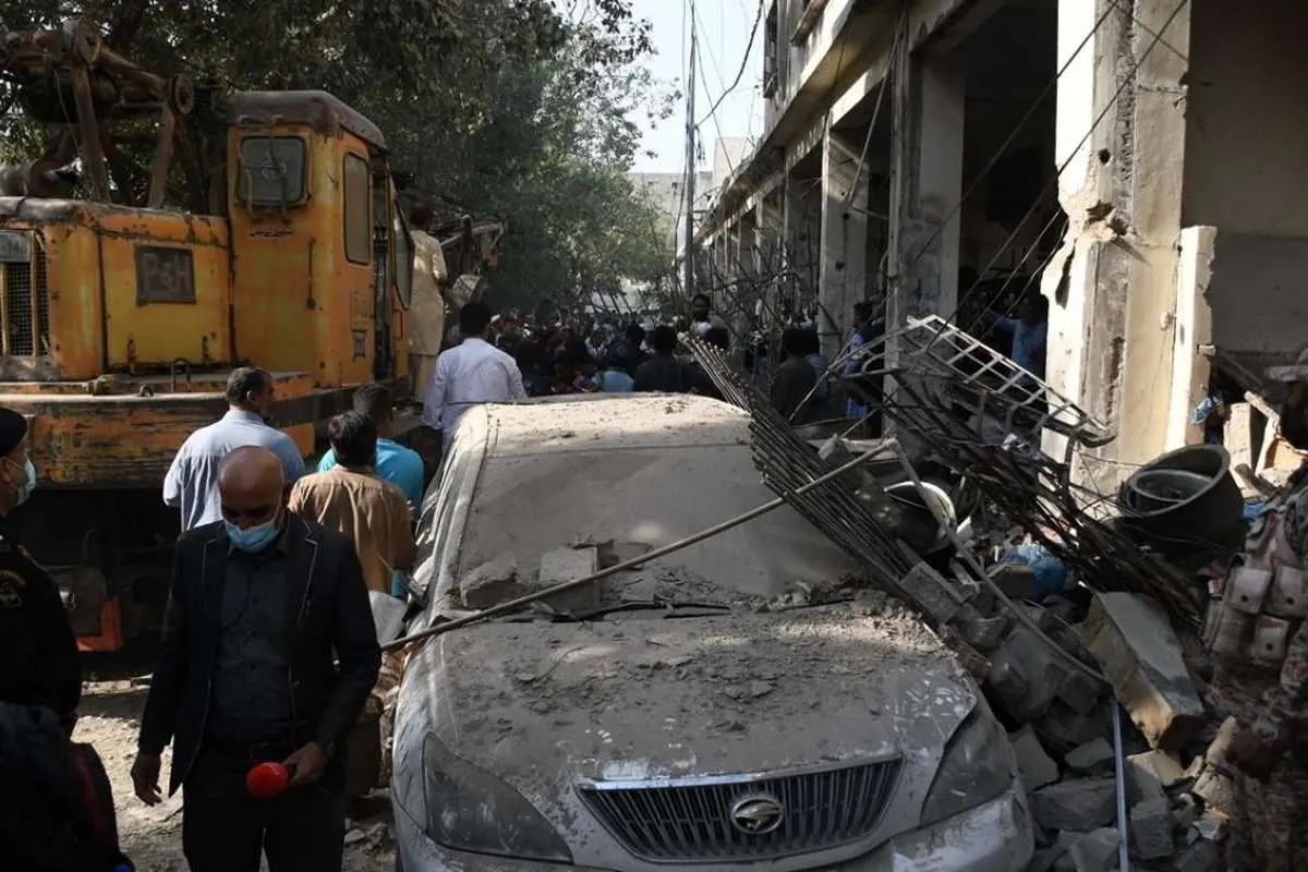 (تصاویر) انفجار مرگبار در کراچی