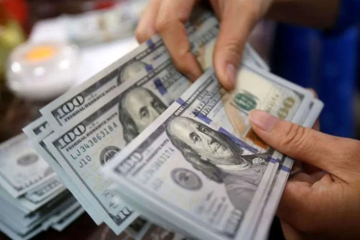 قیمت ناواقعی دلار