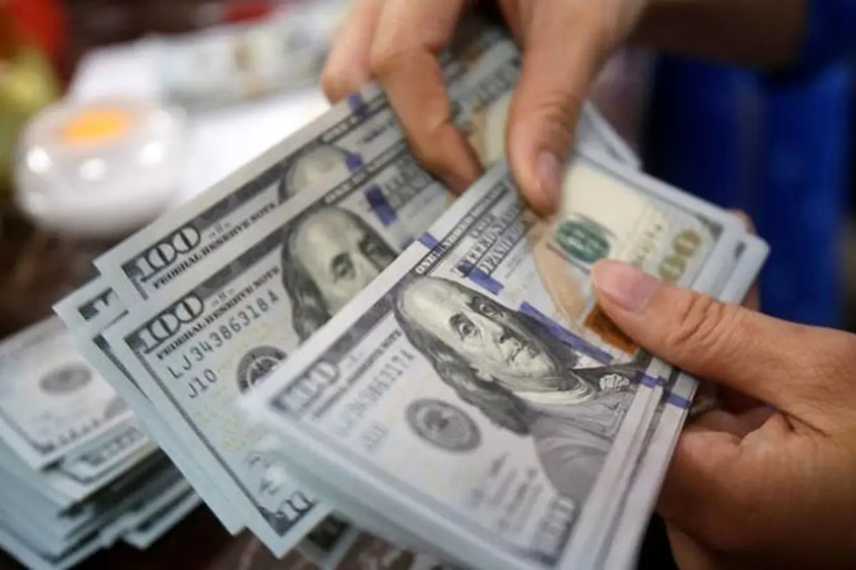 قیمت ناواقعی دلار