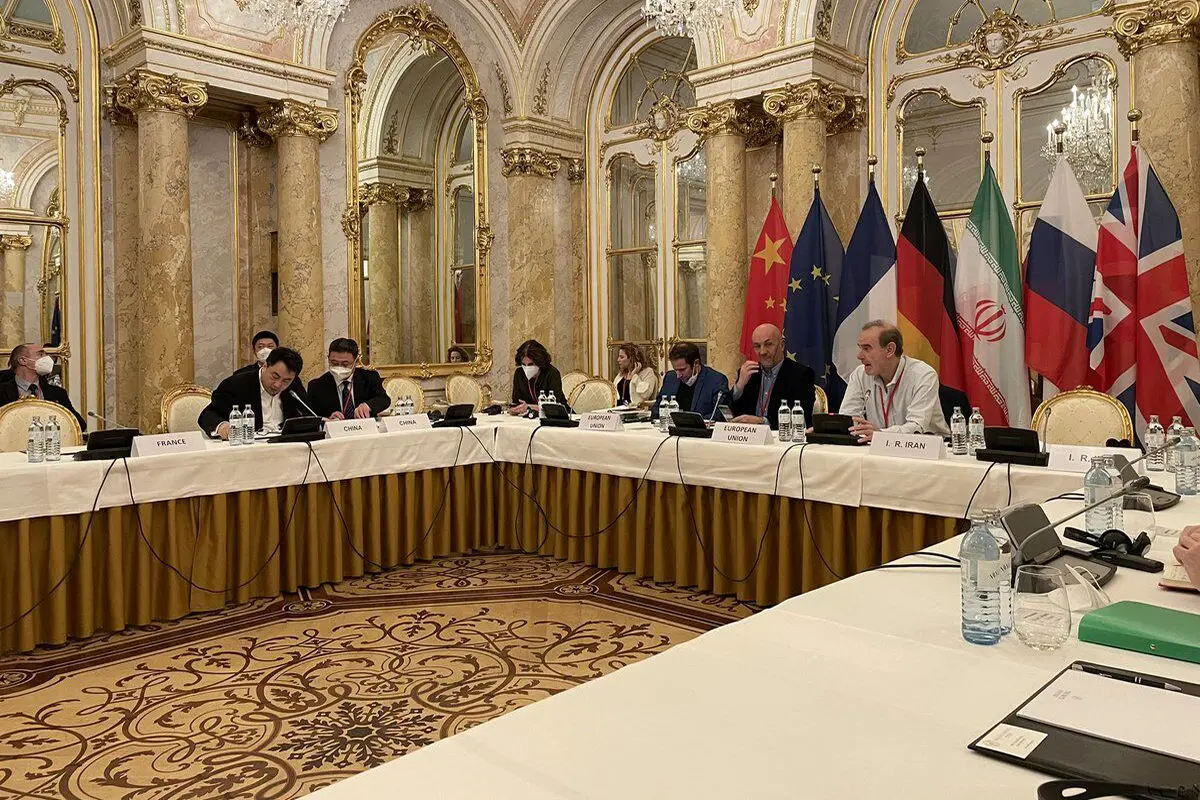 کوروش احمدی: کُند پیش رفتن مذاکرات با منافع ایران سازگار نیست