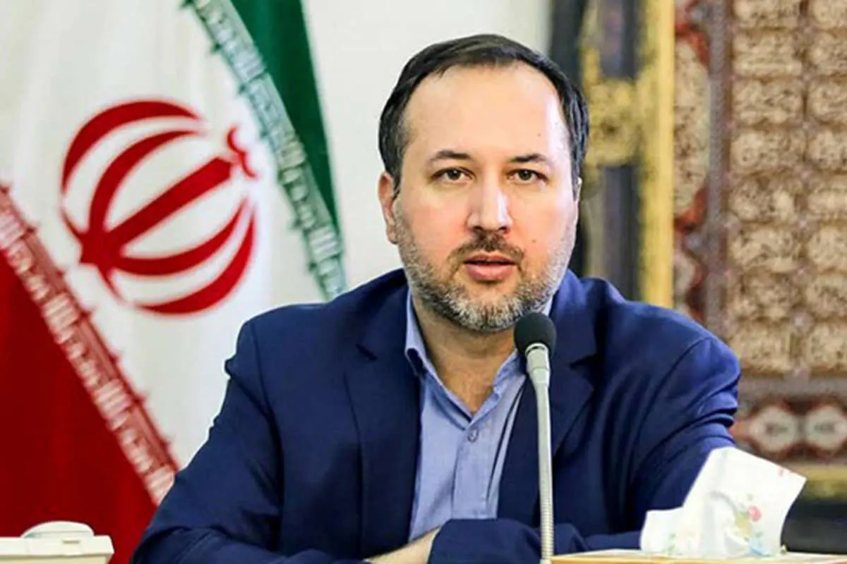 «افزایش حقوق واقعی امسال ۳ درصد به اضافه ۵۰۰ هزار تومان است»
