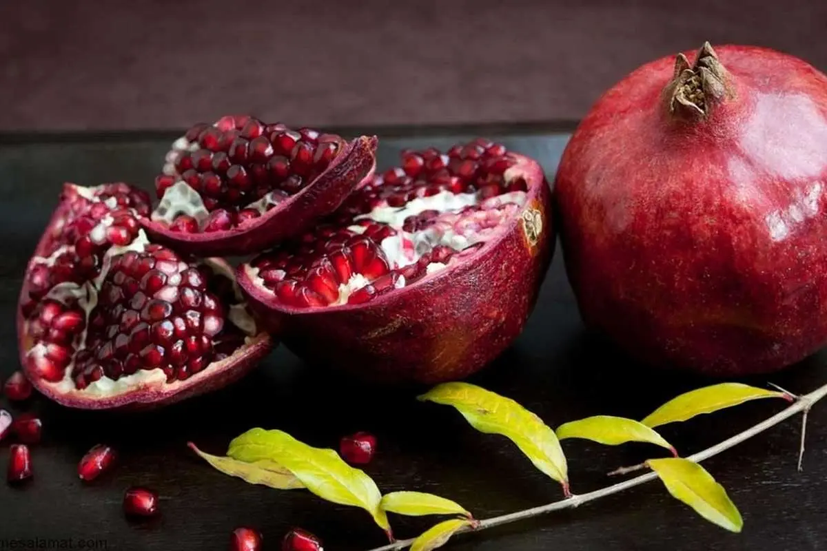 چرا شب یلدا انار میخوریم؟