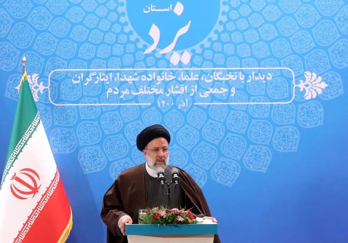 دفاع عباس عبدی از وعده رئیسی برای از بین بردن فقر مطلق