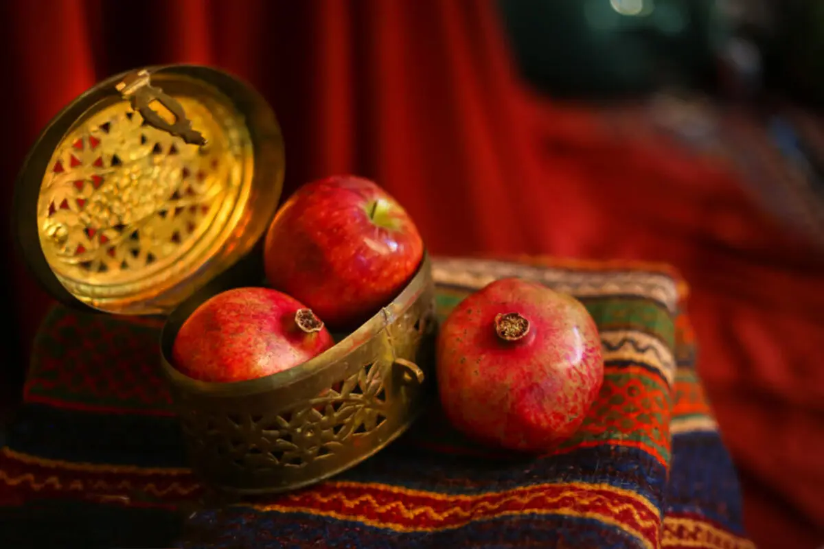 زیباترین اشعار عاشقانه یلدا؛ ویژه تبریک شب یلدا