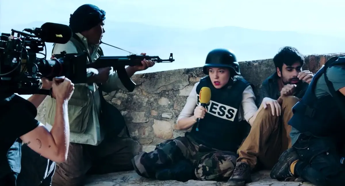 نقد فیلم «فرانس» (France)