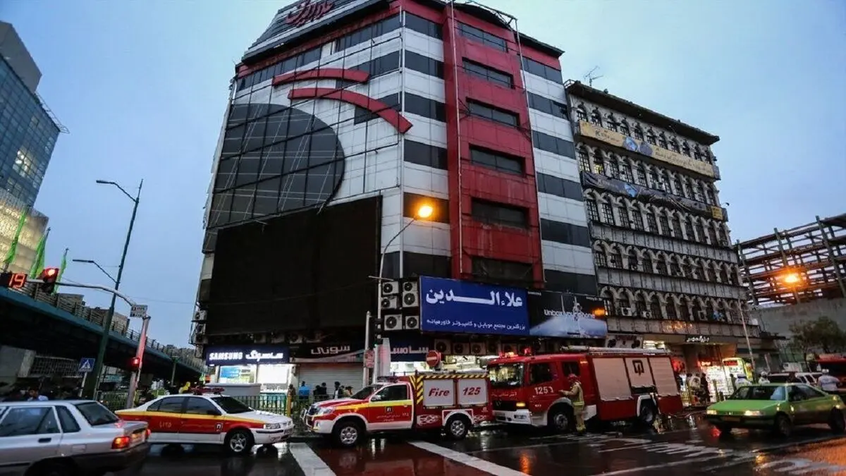 آتش سوزی در پاساژ علاءالدین خاموش شد
