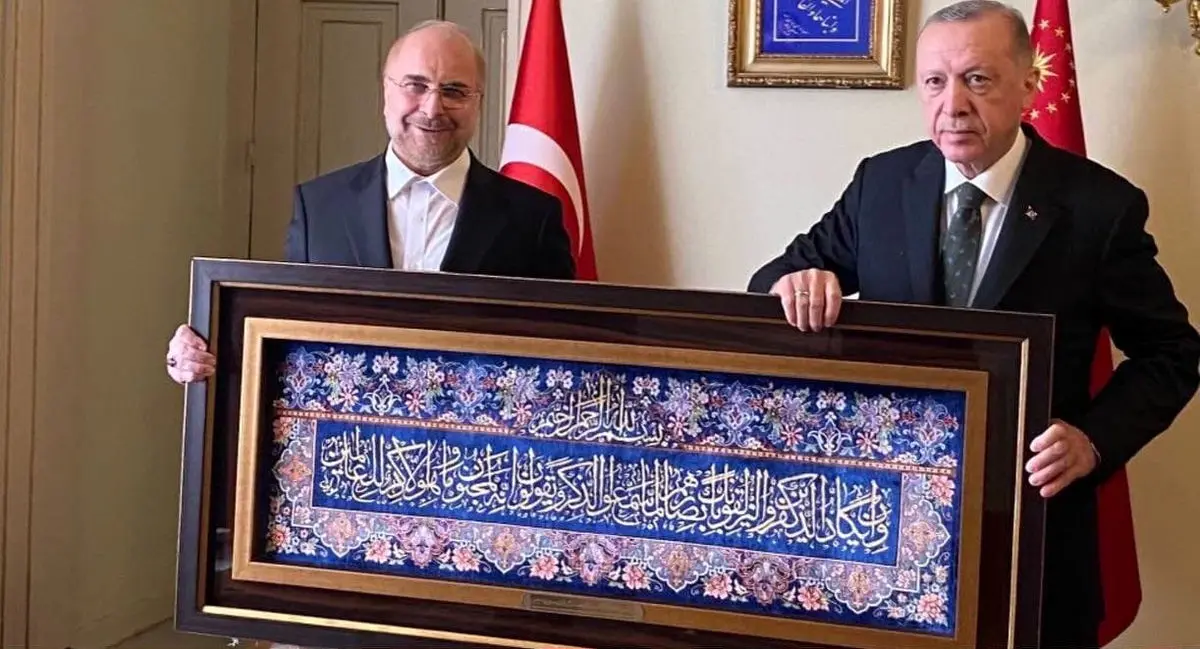 انتقاد جابری انصاری از هدیه گرانقیمت قالیباف به اردوغان