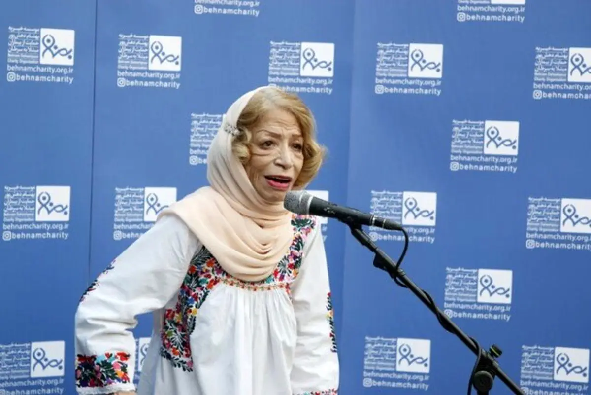 (تصویر) سنگ مزار ایران درودی
