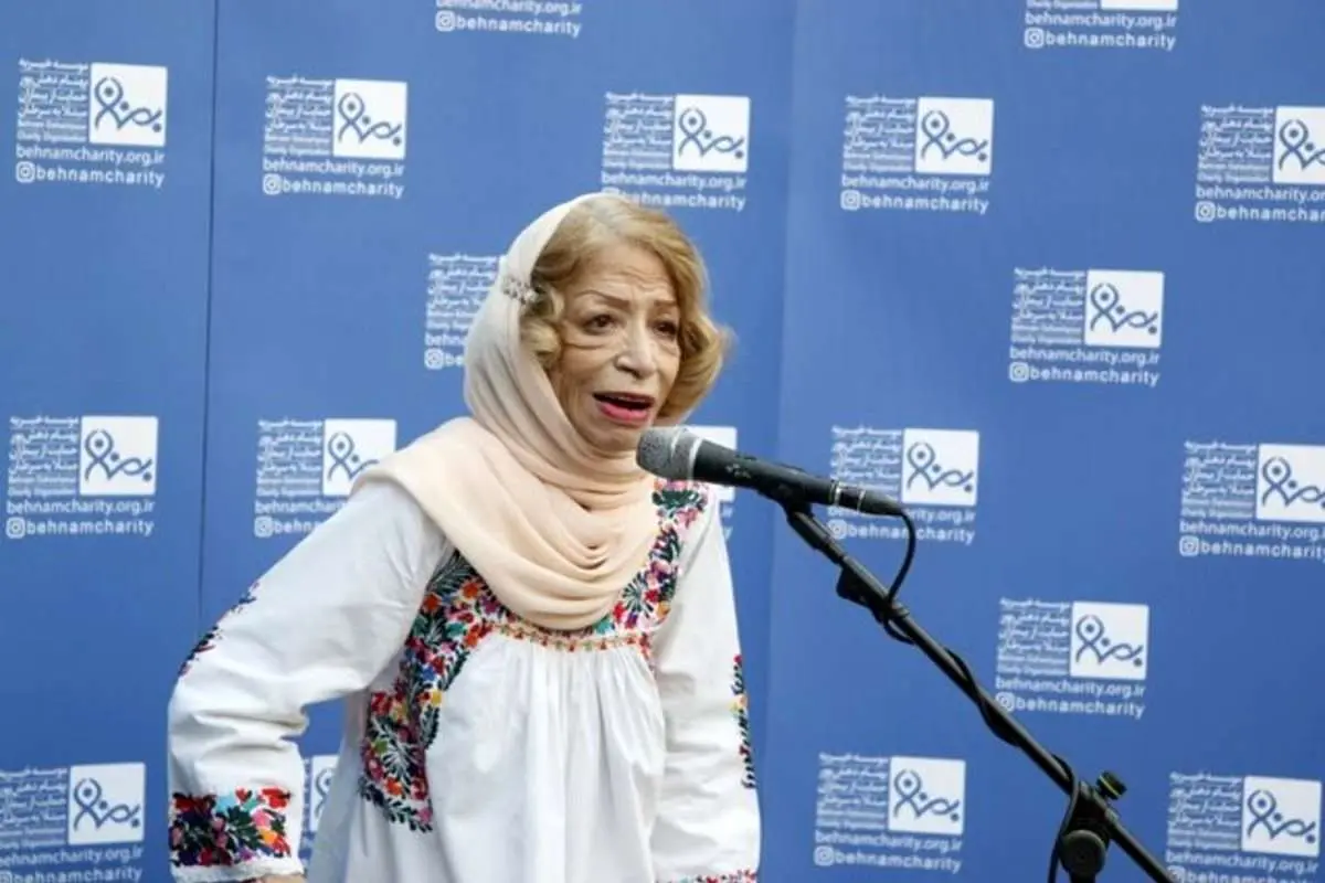 (تصویر) سنگ مزار ایران درودی