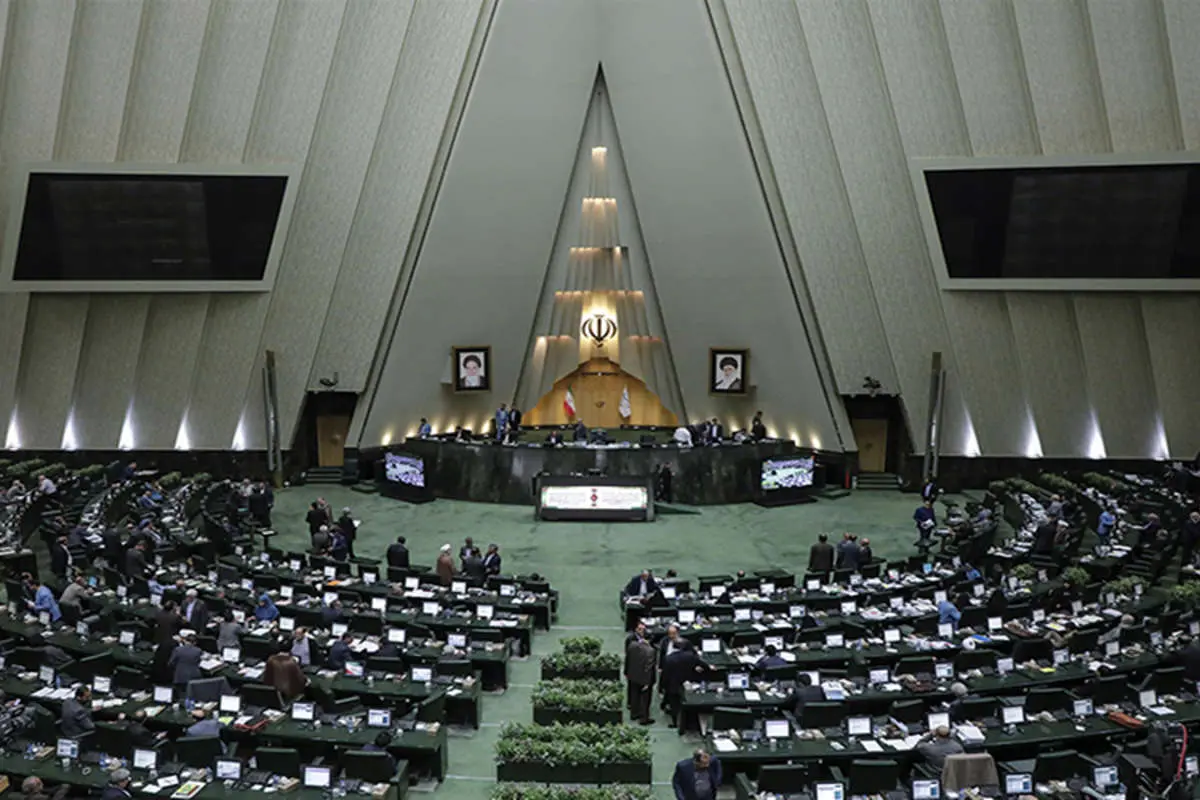 کاهش سه درصدی حقوق گمرکی در بودجه ۱۴۰۱