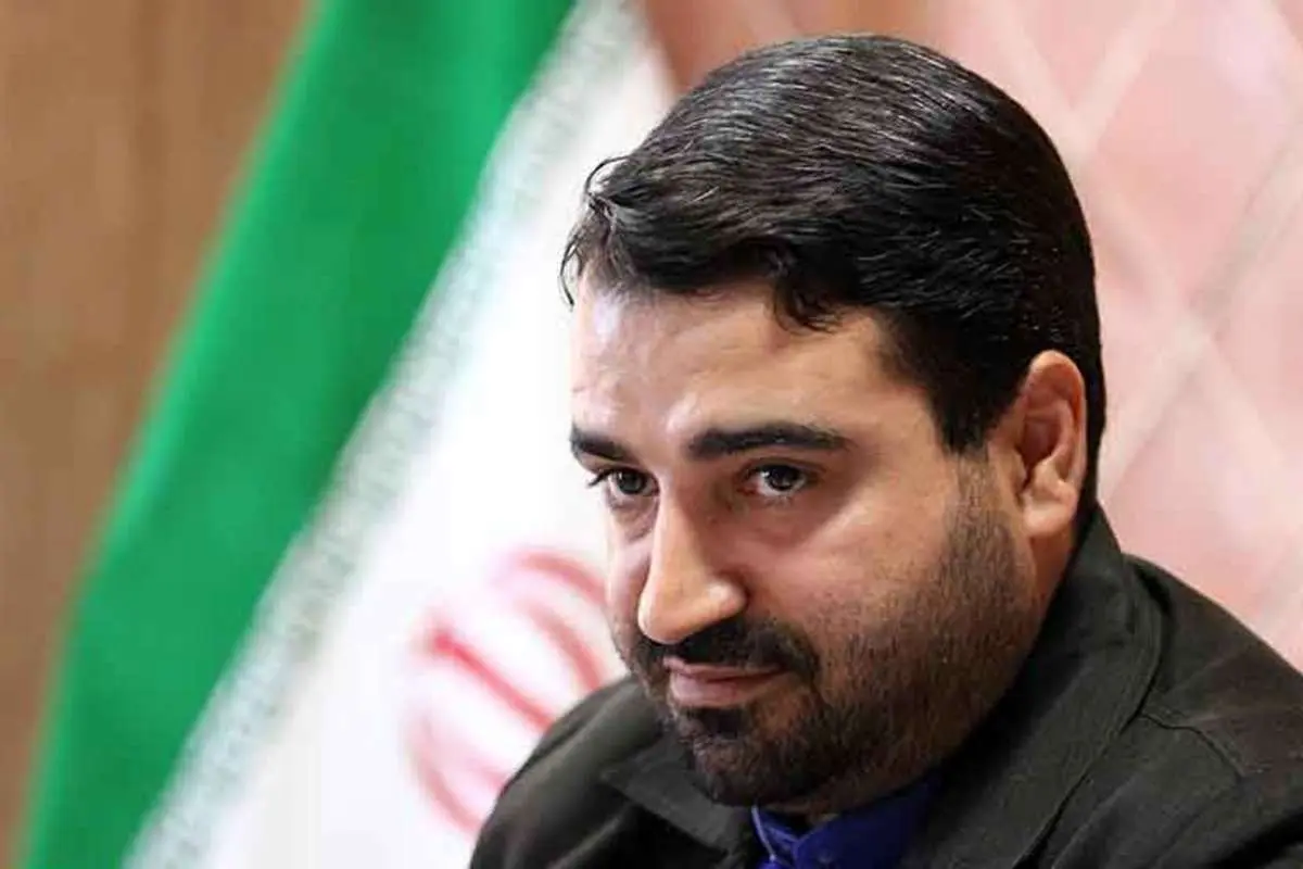 مؤمن‌نسب: ۸۹ درصد از محتوای نرم افزار‌های تلفن همراه غیراخلاقی است