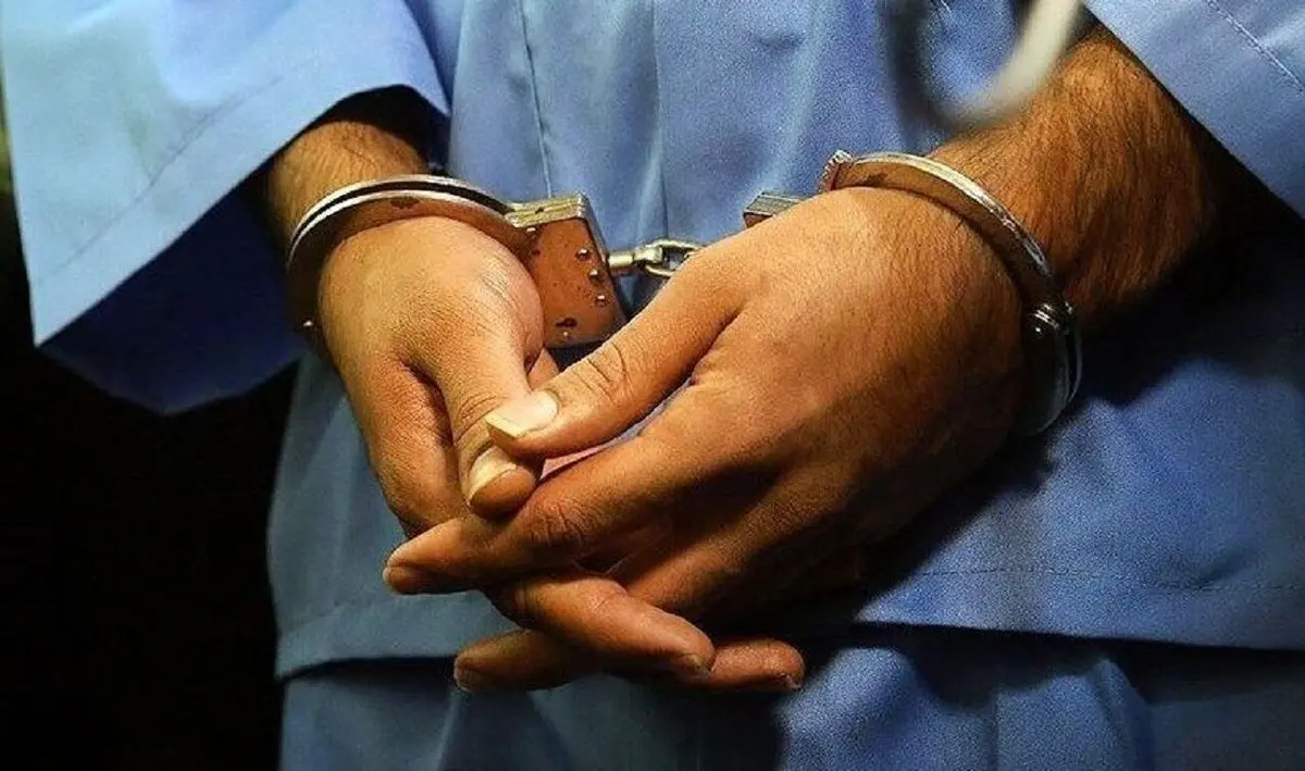 پستچی قلابی مسلح به دام پلیس افتاد