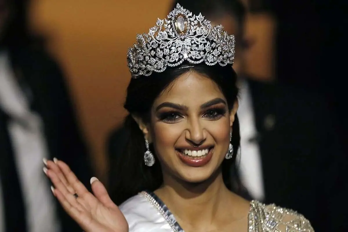 پایان مراسم جنجالی؛ مدل هندی «دختر شایسته» سال ۲۰۲۱ شد