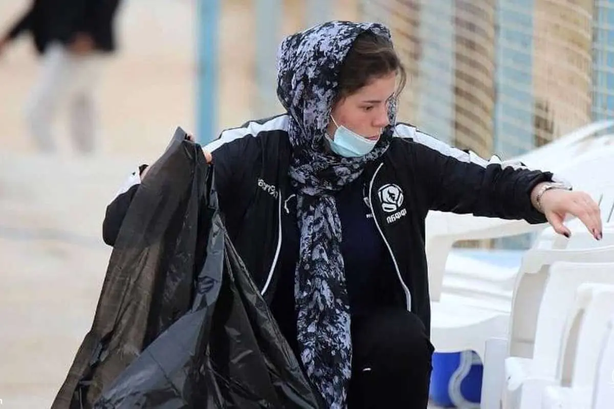 (عکس) حرکت ارزشمند زن بلاروسی در بوشهر