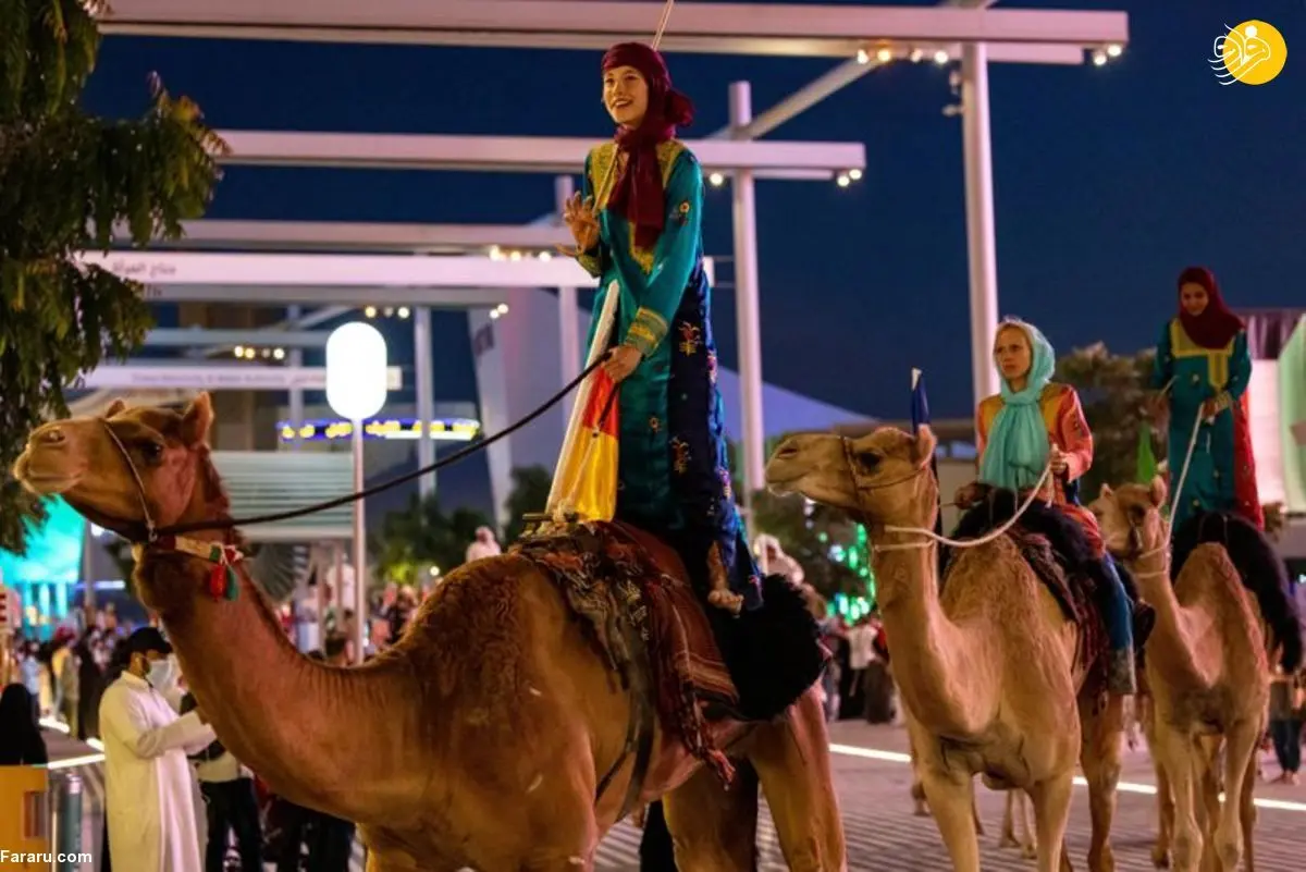 (تصاویر) شترسواران پس از سفر طولانی به اکسپو دبی رسیدند