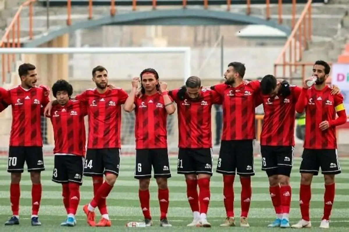 پنجره نقل و انتقالات تراکتور بسته شد