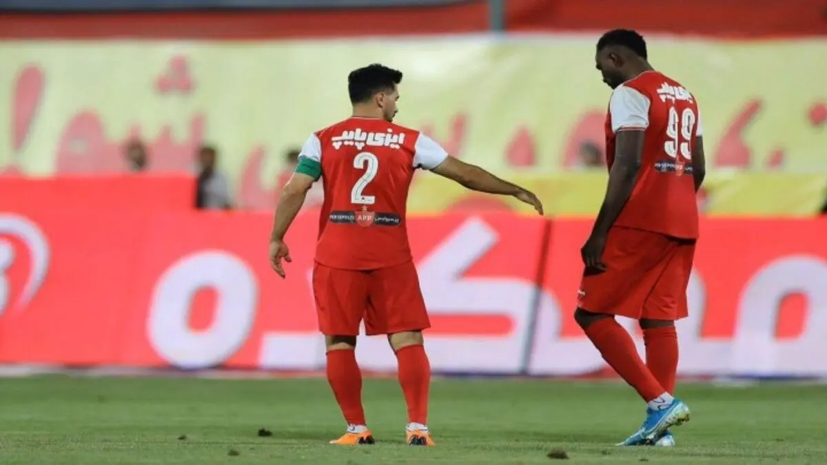 شهاب سنگ اوساگونا روی سر پرسپولیس!