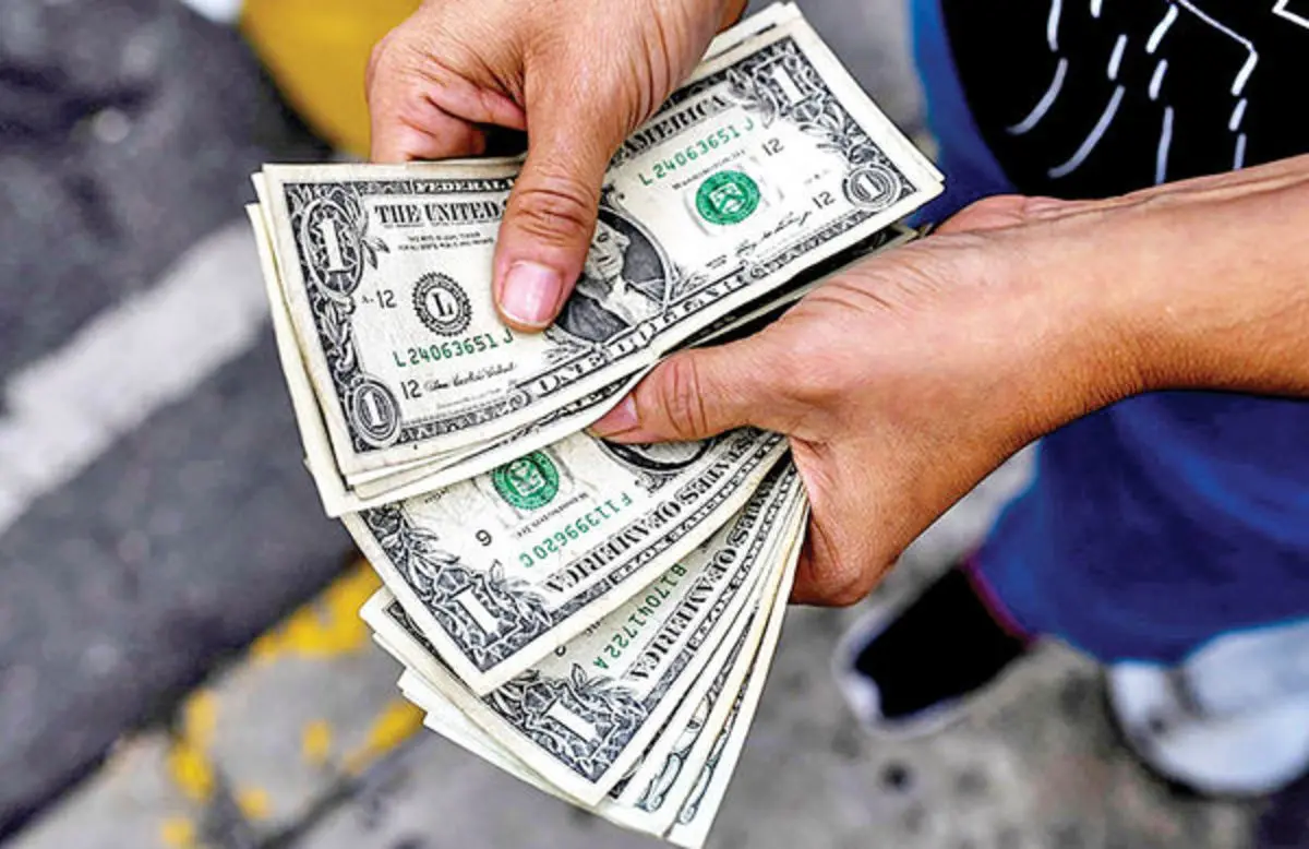 نگاه دلار به تحرکات فرانسوی