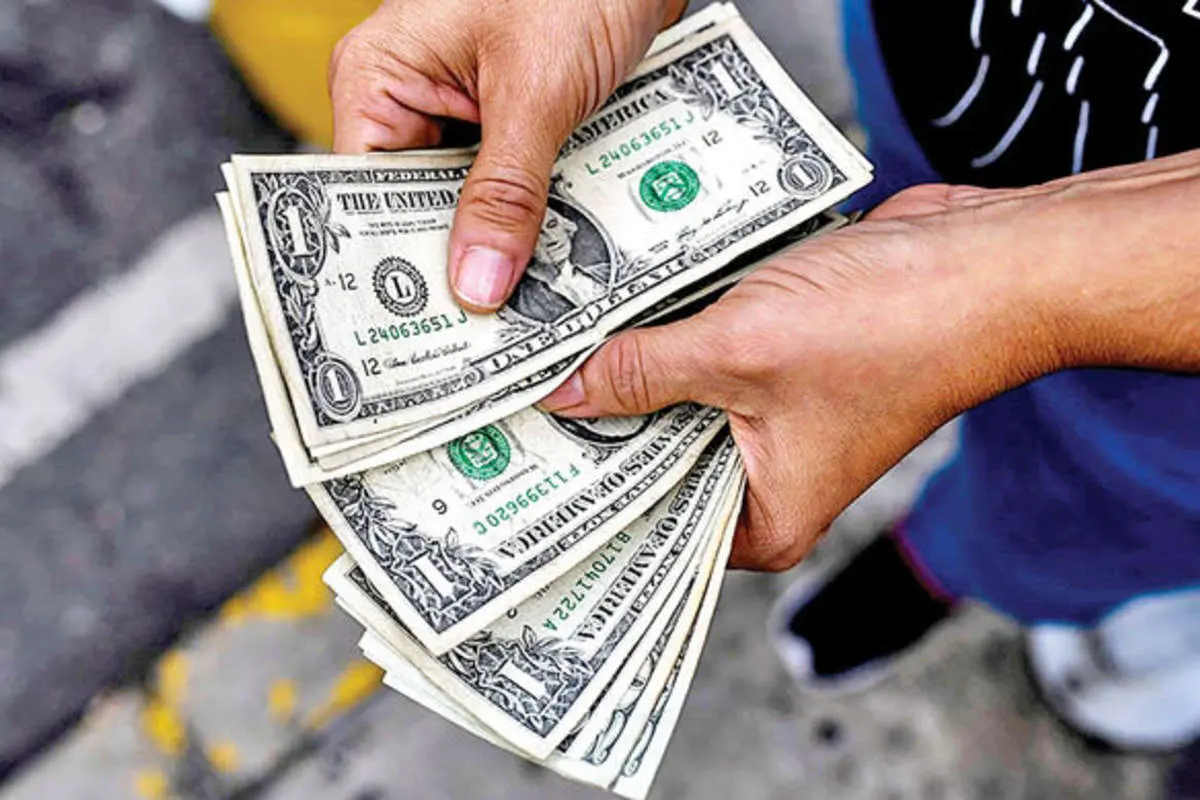 نگاه دلار به تحرکات فرانسوی