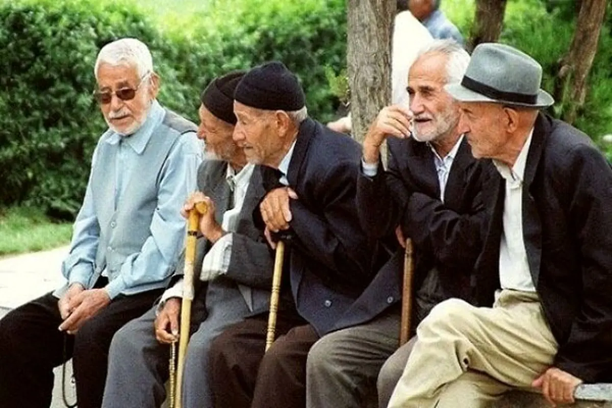 مخالفت با افزایش سن بازنشستگی