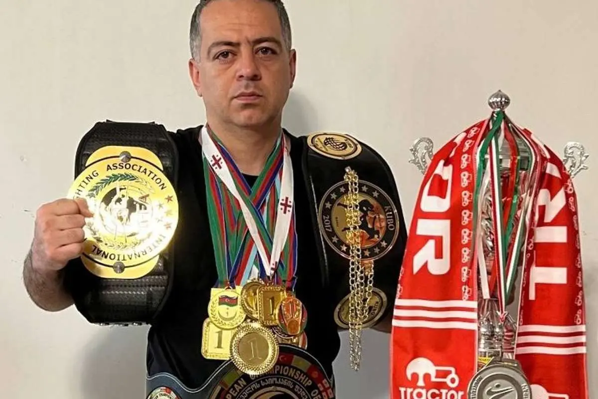 طلایی شدن کیک بوکسور تبریزی در کشور ارمنستان