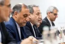 انتقاد روزنامه اصولگرا از تندروها: نق می‌زنند/ نفس‌شان از جای گرم بلند می‌شود