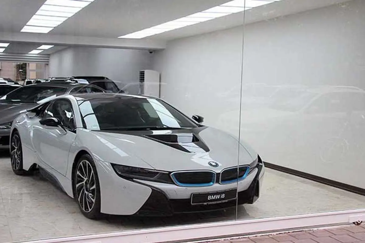 افزایش نیم میلیارد تومانی قیمت BMW i8 با پلاک ملی