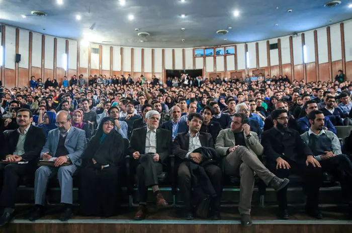 (تصاویر) عارف در دانشکده فنی تهران