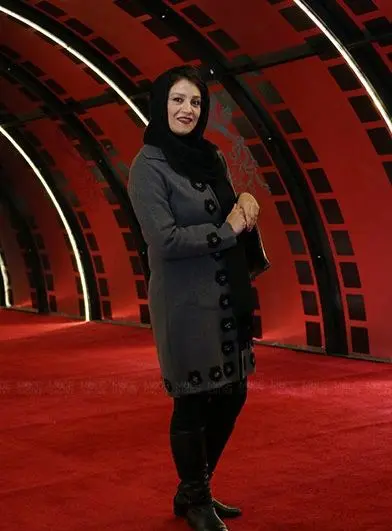 شبنم مقدمی:به خاطر رنگ لباس توهین می شنویم