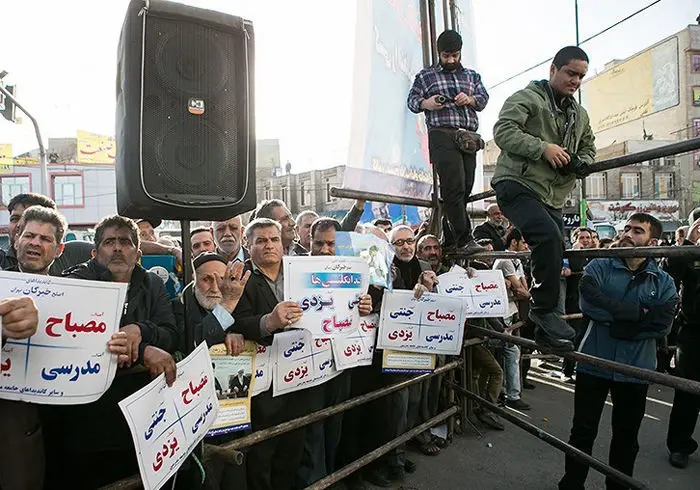 (تصاویر) سفر انتخاباتی آیت الله جنتی