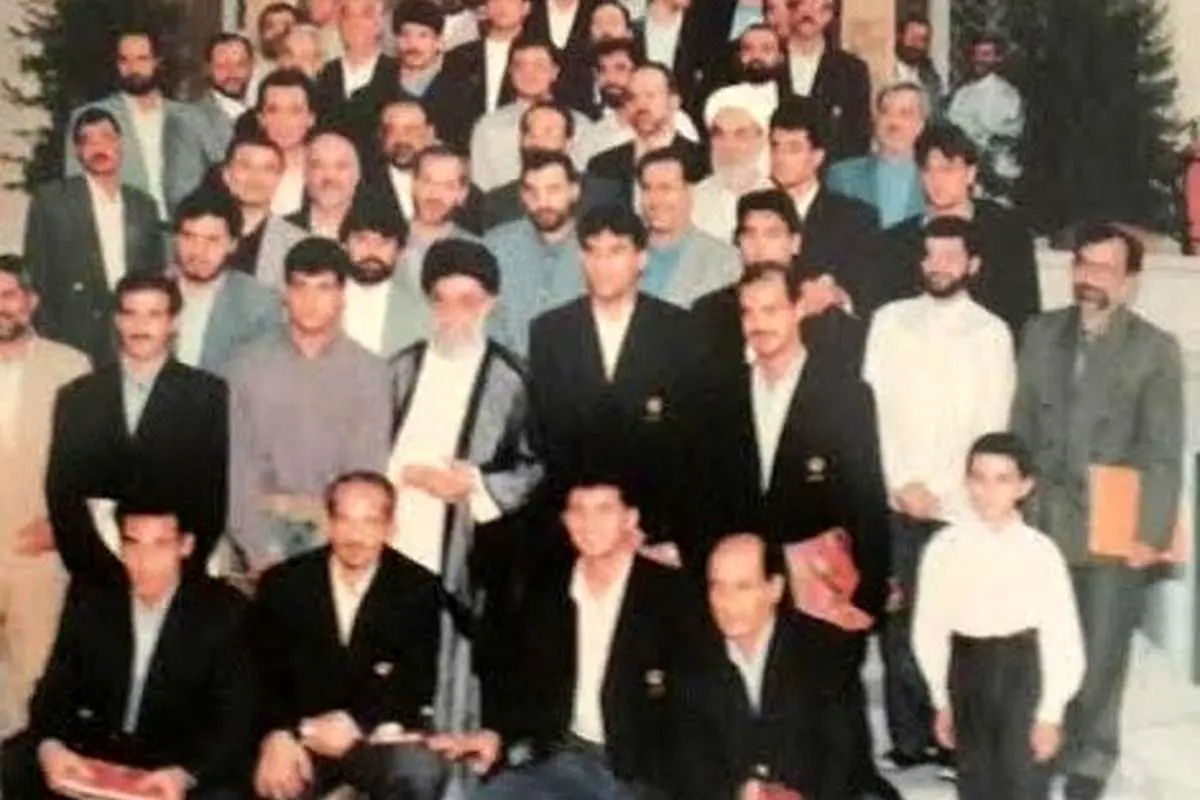 (تصویر) عابدزاده و تیم‌ملی 1998 کنار رهبر انقلاب