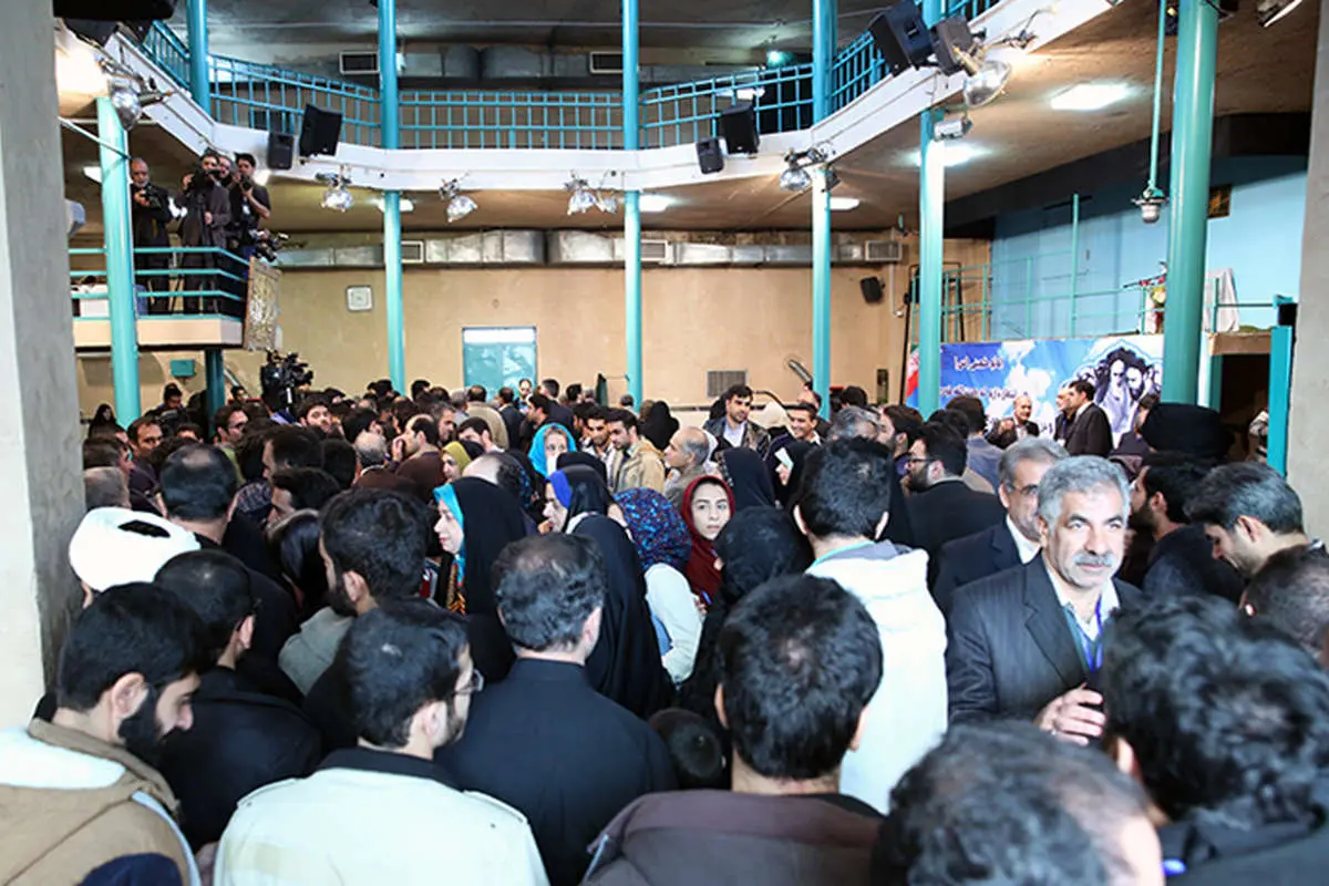 (تصاویر) سیدحسن خمینی پای صندوق رای