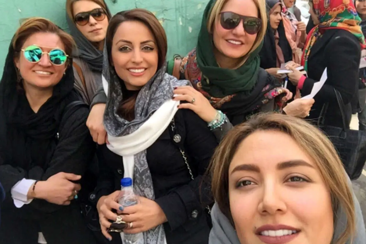 (تصویر) شرکت مهناز افشار و مهتاب کرامتی در انتخابات