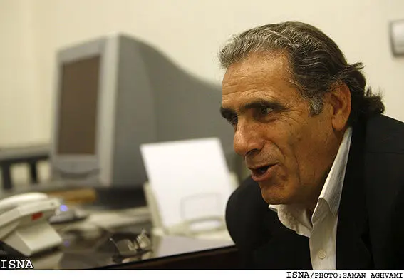 50 سال است، مقابل دوربين كار مي‌كنم