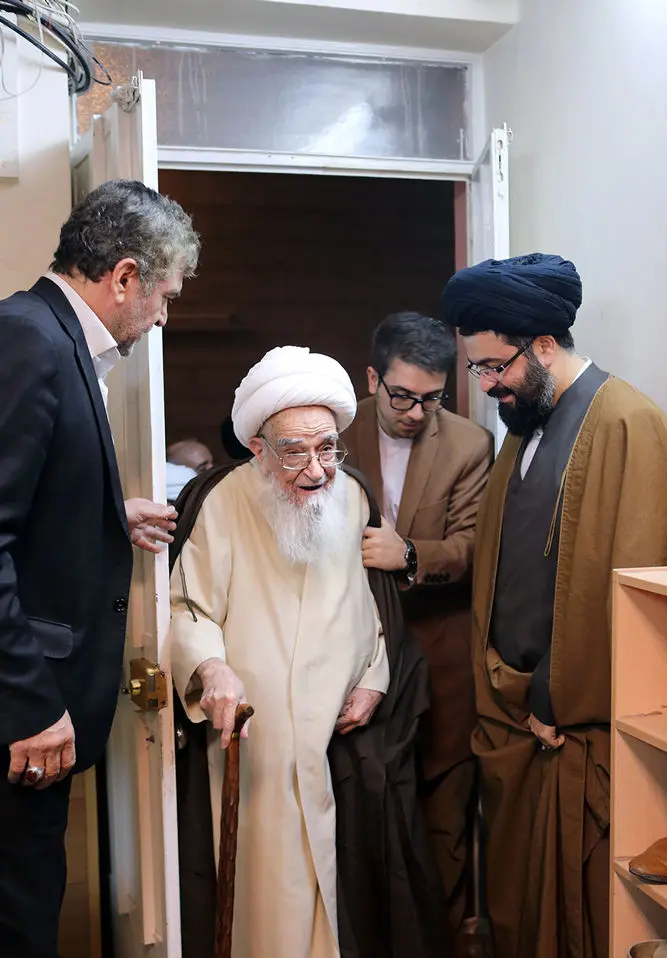 (تصاویر) آیت الله صافی گلپایگانی به دیدار سید حسن خمینی رفت