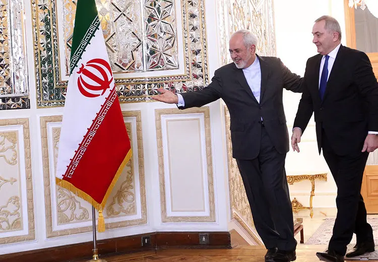 دیدار دوستانه فوتبال، اهالی سینما در همایش، همایش اقتصاد هنر با حضور هنرمندان، مجلس...