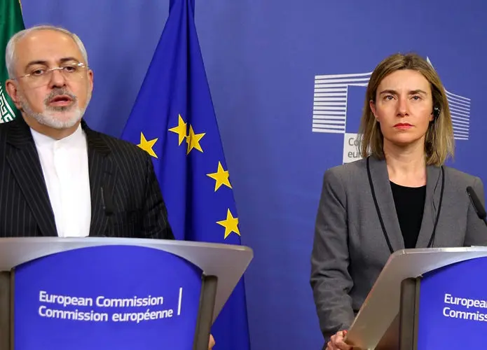 دانشجویان امیرکبیر پای صحبت‌های مطهری و عارف، رستاک و شهداد روحانی در جشنواره موسیقی، جشنواره زمستانی و ...