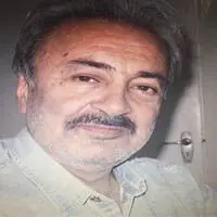 بازیگر «معمای شاه» در تصادف رانندگی جان باخت