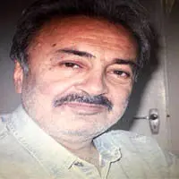 بازیگر «معمای شاه» در تصادف رانندگی جان باخت