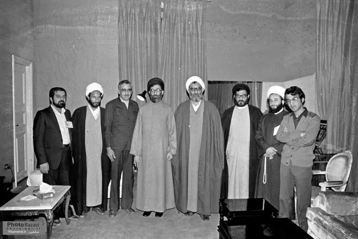 (تصاویر) آلبوم کمتردیده شده از آیت الله طبسی