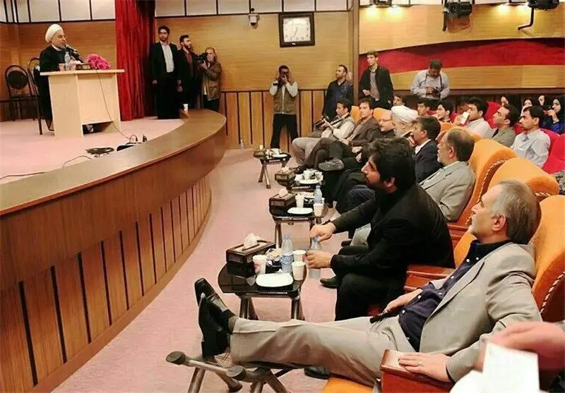 زائری: روحانی توی گوش برادرش بزند!