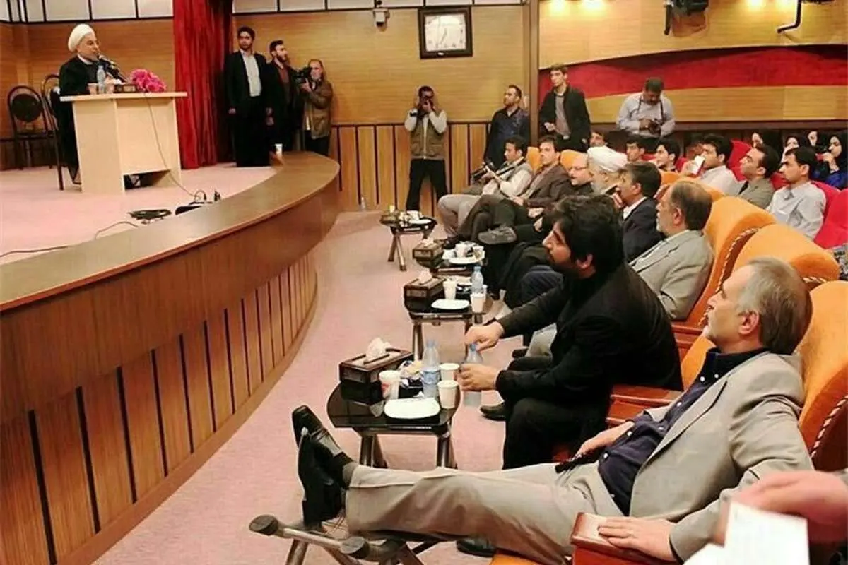 زائری: روحانی توی گوش برادرش بزند!
