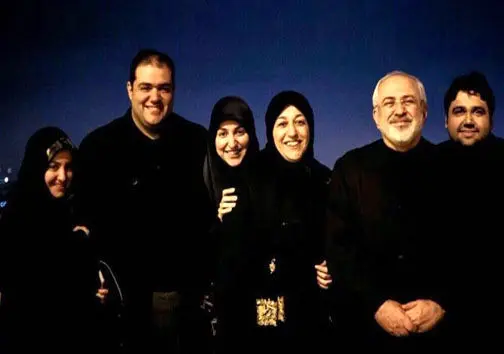 خانواده محمدجواد ظریف در یک قاب