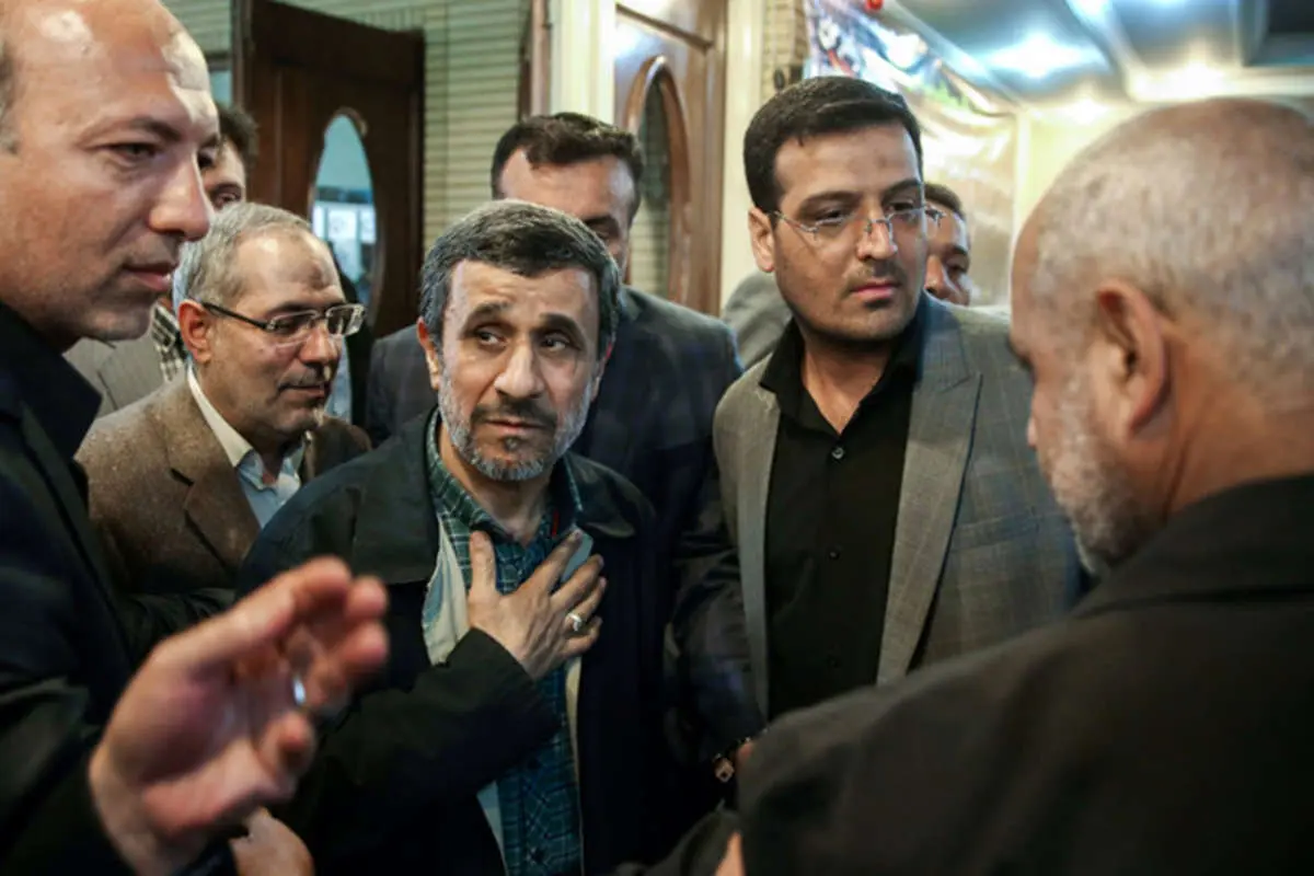 امکان "بازگشت و تاییدصلاحیت" احمدی نژاد